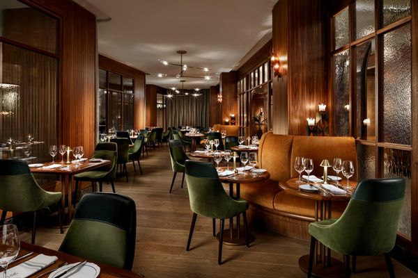 REIGN Restaurant + Bar + Bakery by null