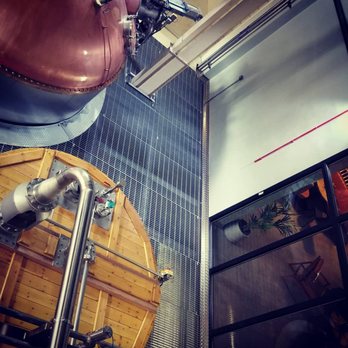 Roe & Co Distillery - Distilleries Near Me - Dublin, D