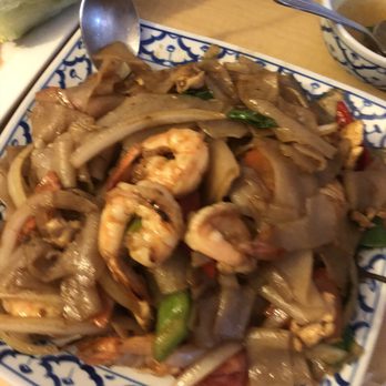Thai House - drunken noodles absolutely deliciously! One of my favorites here - Thai Near Me - Bakersfield, California