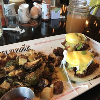 Breakfast Republic - Crab Cake Egg Benedict - Breakfast & Brunch Near Me - San Diego, California