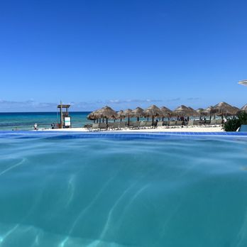 Iberostar Selection Cancún - Pool - Hotels Near Me - Cancún, ROO