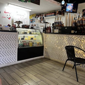 CoffeeMe - View of pastry box - Cafes Near Me - Tampa, Florida