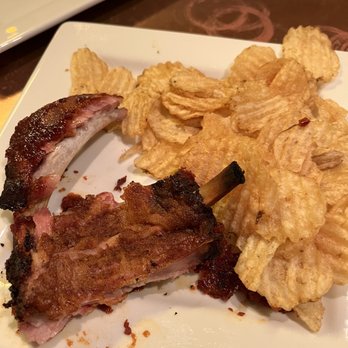 Broken Top Bottle Shop & Ale Cafe - 1/4 Rack Baby Back Ribs & Kettle chips - New American Near Me - Bend, Oregon Broken Top Bottle Shop & Ale Cafe - 1/4 Rack Baby Back Ribs & Kettle chips - New American Near Me - Bend, Oregon