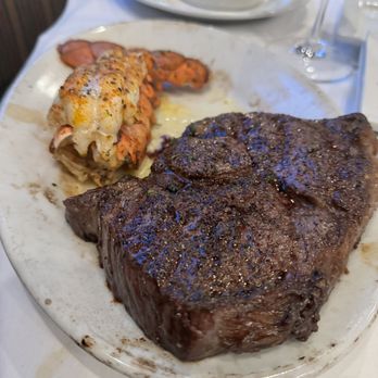 Ruth's Chris Steak House - RIBEYE & LOBSTER - Steakhouses Near Me - Pasadena, California