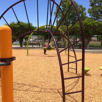 Creekside Park - New play equipment. - Playgrounds Near Me - Pleasanton, California