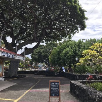 Ali'i Drive - Small Shops and Restaurants to Explore - Landmarks & Historical Buildings Near Me - Kailua-Kona, Hawaii Ali'i Drive - Small Shops and Restaurants to Explore - Landmarks & Historical Buildings Near Me - Kailua-Kona, Hawaii