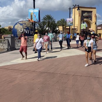 Universal Studios Florida - Universal Studios entrance - Amusement Parks Near Me - Orlando, Florida