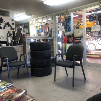 Kwik Kar Oil & Lube - Oil change - Oil Change Stations Near Me - Dallas, Texas Kwik Kar Oil & Lube - Oil change - Oil Change Stations Near Me - Dallas, Texas