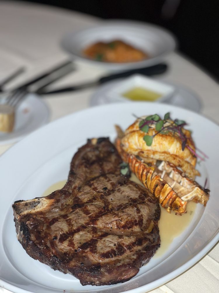 Joe Vicari's Andiamo Steakhouse