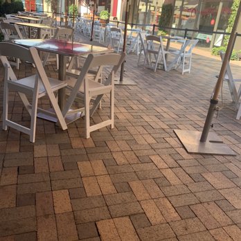 Citadel Outlets - Outdoor dining - Outlet Stores Near Me - Los Angeles, California Citadel Outlets - Outdoor dining - Outlet Stores Near Me - Los Angeles, California