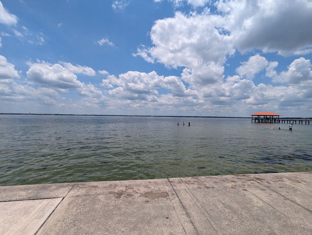 Lake Jackson Fishing Pier Image