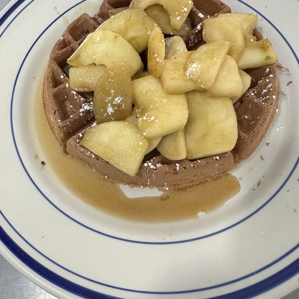 Waffle Pancake House - Cinnamon Apple Waffle - Breakfast & Brunch Near Me - Chicago, Illinois