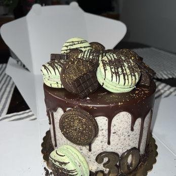 Sugar Top Bake Shoppe - Cookies n cream cake - Bakeries Near Me - Liverpool, New York Sugar Top Bake Shoppe - Cookies n cream cake - Bakeries Near Me - Liverpool, New York