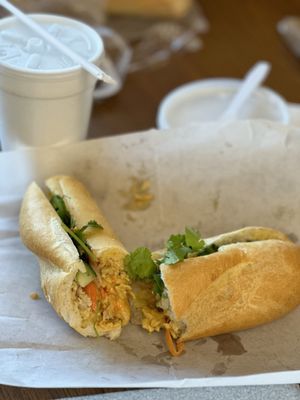 Banh Mi Saigon by null