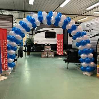 Camping World - Davenport - RV Repair Near Me - Davenport, Iowa