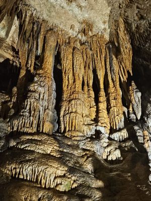 Luray Caverns by null