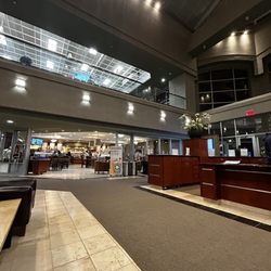 Life Time - Lobby waiting area