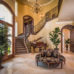 Linda Morgan's Interiors