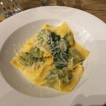 Camden Town Brewery - Ravioli with Chard (filling) and butter sauce, amazing - Pubs Near Me - London, XGL Camden Town Brewery - Ravioli with Chard (filling) and butter sauce, amazing - Pubs Near Me - London, XGL