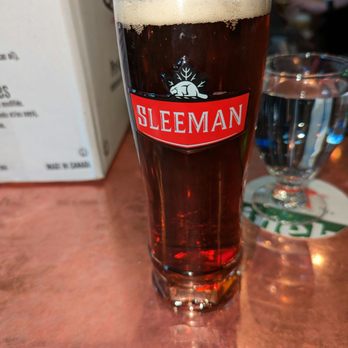 Pub Saint-Patrick - Bleeman Red Ale - Irish Pub Near Me - Quebec City, Quebec Pub Saint-Patrick - Bleeman Red Ale - Irish Pub Near Me - Quebec City, Quebec