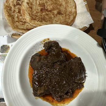 Shwe Taung Restaurant - Paratha with beef - Sushi Bars Near Me - Arcadia, California