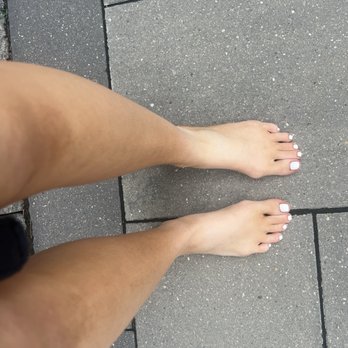 Amanda's Airbrush Tanning - my feet are white and orange - Tanning Near Me - Rochester, Michigan Amanda's Airbrush Tanning - my feet are white and orange - Tanning Near Me - Rochester, Michigan