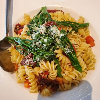 California Pizza Kitchen - New American Near Me - Cockeysville, Maryland