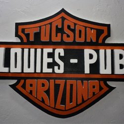 Louie's Pub