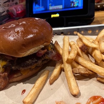 Chili's - 6 pieces of bacon - Bars Near Me - Las Vegas, Nevada Chili's - 6 pieces of bacon - Bars Near Me - Las Vegas, Nevada