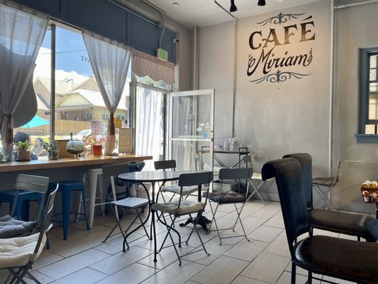 Café Miriam- City Park by null