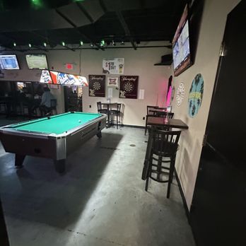 Lees Brass Taps Bar and Grill - pool table - Burgers Near Me - Greensboro, North Carolina