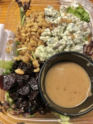 Plum Market - DTW Airport by null