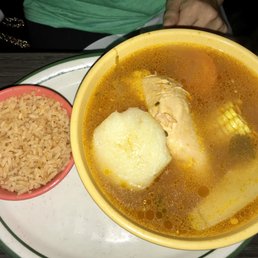 Caldo De Pollo