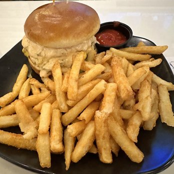 Brazen brewing - Brazen Burger with fries - Breweries Near Me - Lancaster, New York