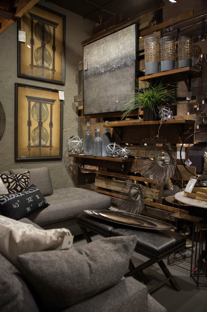 SIMPLY PERFECT Updated September 2024 26 Photos 401 E 8th St