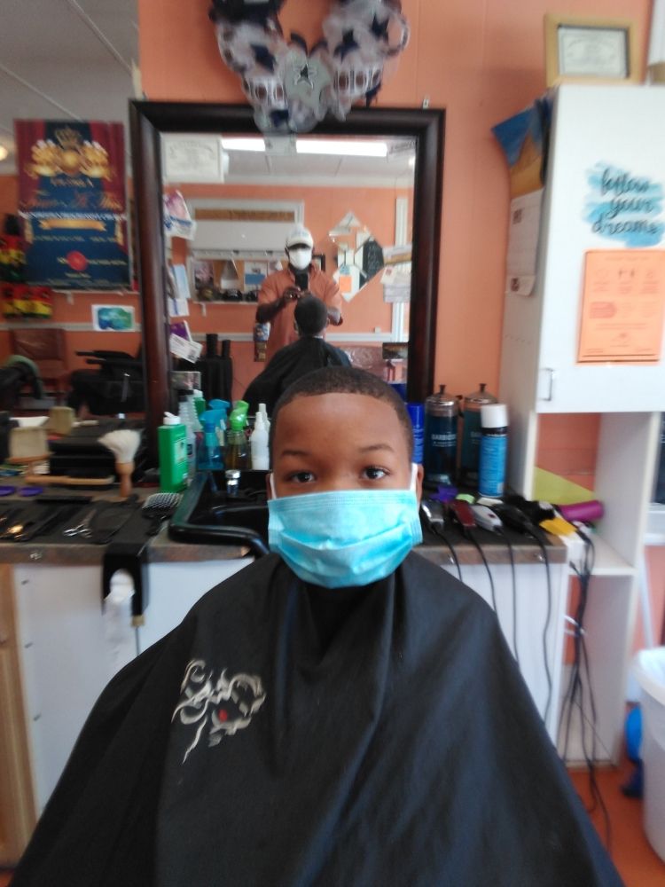 PERFEKT KUTZ BARBER & SH’MANI’S NATURAL HAIR Updated October 2024 27 Photos 107 E Railroad