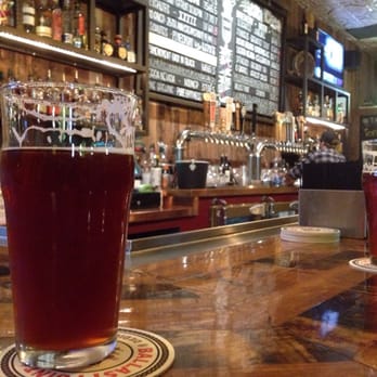 The Dip - Go for the beer, stay for the music; come back tomorrow and do it all again. - Bars Near Me - Redding, California