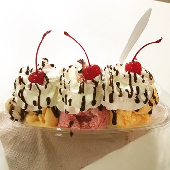 La Michoacana Premium 2 - a banana split with whipped cream, chocolate syrup, and cherries - Ice Cream & Frozen Yogurt Near Me - Nashville, Tennessee