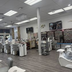 ALO Nails Spa