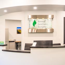 Reveal Aesthetic Surgery - Reveal Aesthetic Surgery lobby and lounge