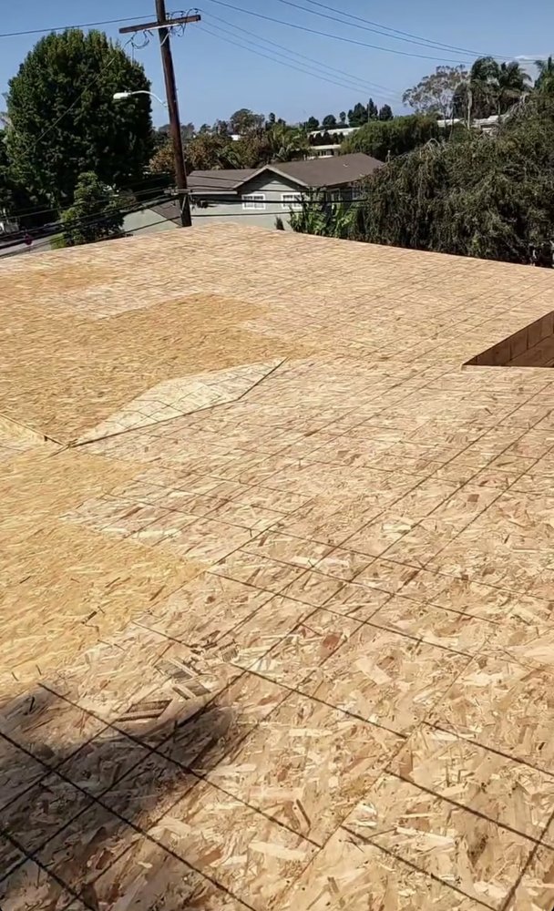 Slide of LA Roof Toppers