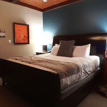 Lodge at Vail - The bed - Hotels Near Me - Vail, Colorado