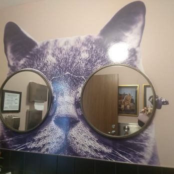 Lola’s Cafe Bar - Magical shady cat. Restroom fun for the adventurous. - Cocktail Bars Near Me - Lake Oswego, Oregon