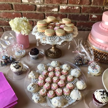 Buttercream Cookie - Minis & sandwiches - Desserts Near Me