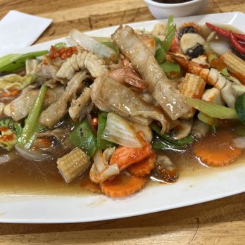 Pho Saigon - S9. Crispy Rice Noodles with Choice of Meat - Vietnamese Near Me - West Allis, Wisconsin