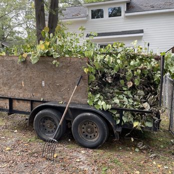 Hardy Hauling and Installing - Yard cleanup - Junk Removal & Hauling Near Me