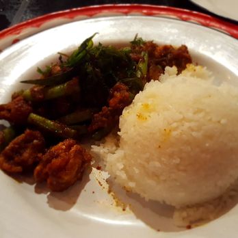 Rim Tanon - Pad Prikkhing chicken - Thai Near Me - Houston, Texas