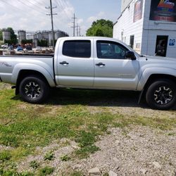 Noland's Unique Paint & Body