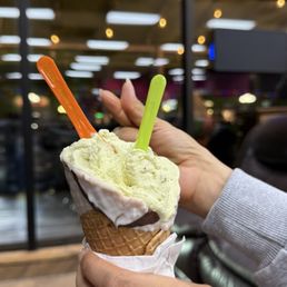 Pistachio ice cream