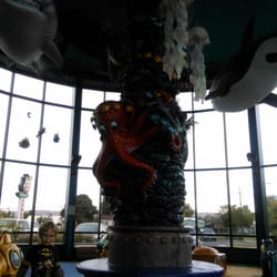 Apple Valley Dental & Braces - This is the little kids waiting area.